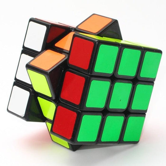 Cubo Rubik 3x3: Desafie-se com o Melhor do Entretenimento! VOE