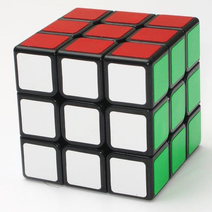 Cubo Rubik 3x3: Desafie-se com o Melhor do Entretenimento! VOE